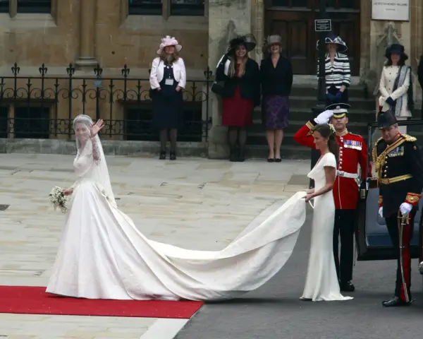 Gdzie kupić suknię ślubną jak Kate Middleton? Odkryj najlepsze opcje