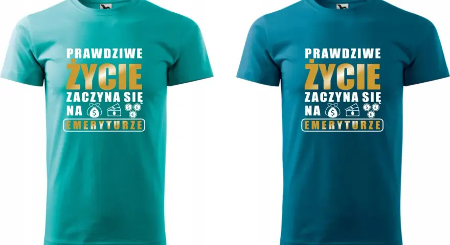 Dwie koszulki z napisem "Prawdziwe życie zaczyna się na emeryturze" i symbolami pieniędzy.