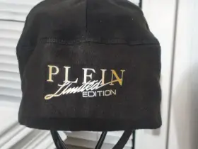 Czarna czapka z daszkiem Philipp Plein z napisem "Limited Edition".